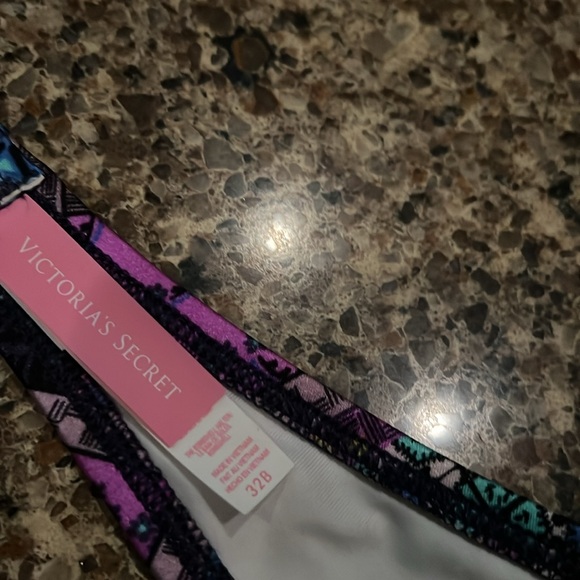 Victoria's Secret Bikini Top 32B And Size M Bikini Bottom In Cool Patchwork - Picture 5 of 7